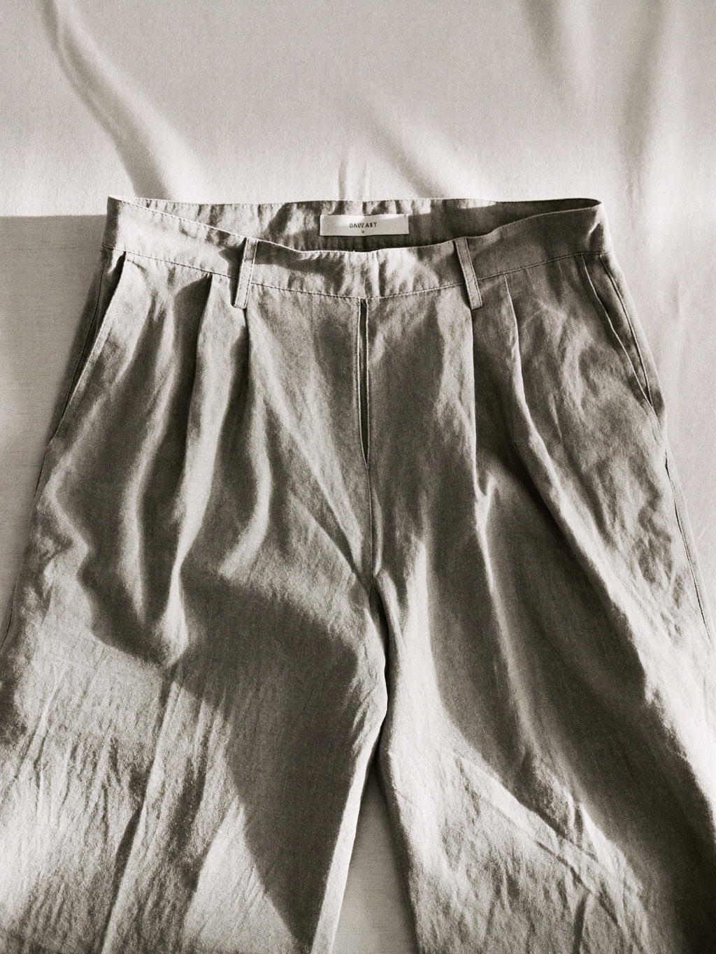 The Linen Trouser — Voss & Grey